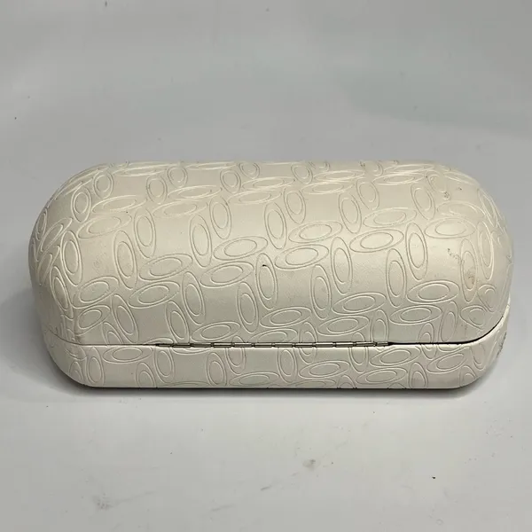 Oakley glasses case‎ white - Image 3