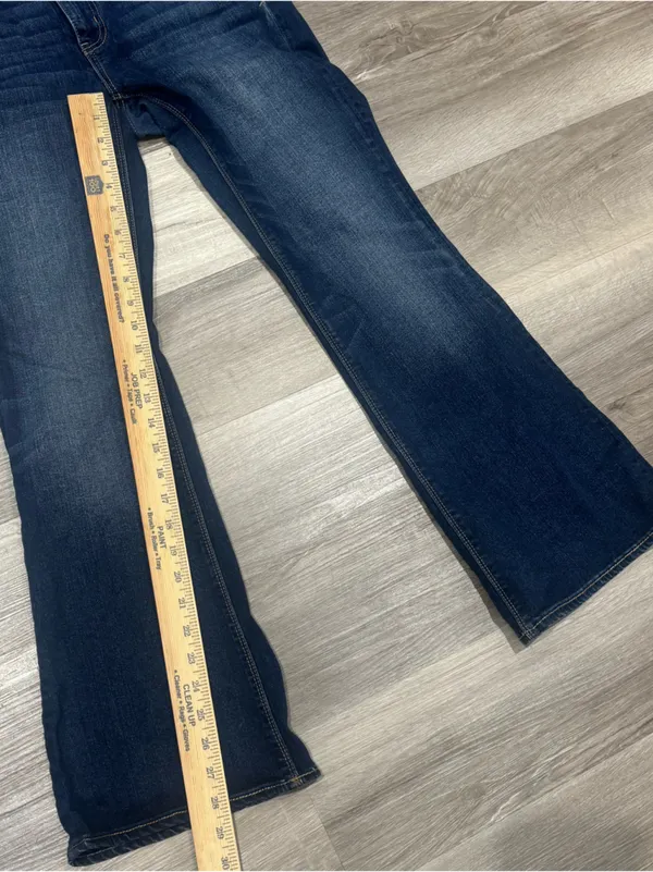 American Eagle AE Artist Flare Jeans Size 12 Short - Image 11