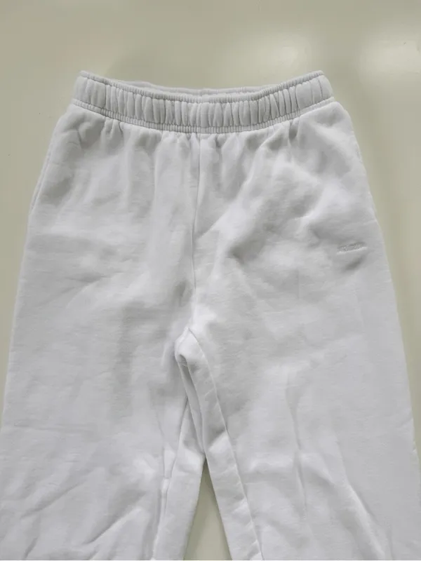 Aritzia Sweatfleece Cozy Fleece Mega Fit Sweatpants Joggers - White - Size XXS - Image 3