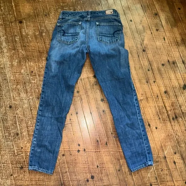 American Eagle 00 relaxed Boy distressed cropped jeans - Image 3