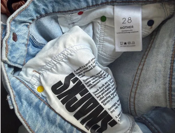 MOTHER SNACKS The Fun Dip Puddle Slice jeans Sz 6/28 - Image 8