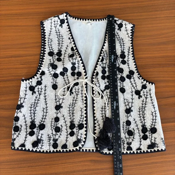 Entro Embroidered Floral Vest Small Tassel Tie Boho Cottage Grandma Chic Fall - Image 12