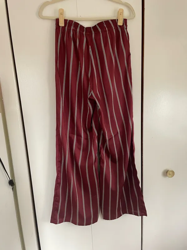 Express Burgundy and Cream Striped Wide-Leg Pants - Image 4