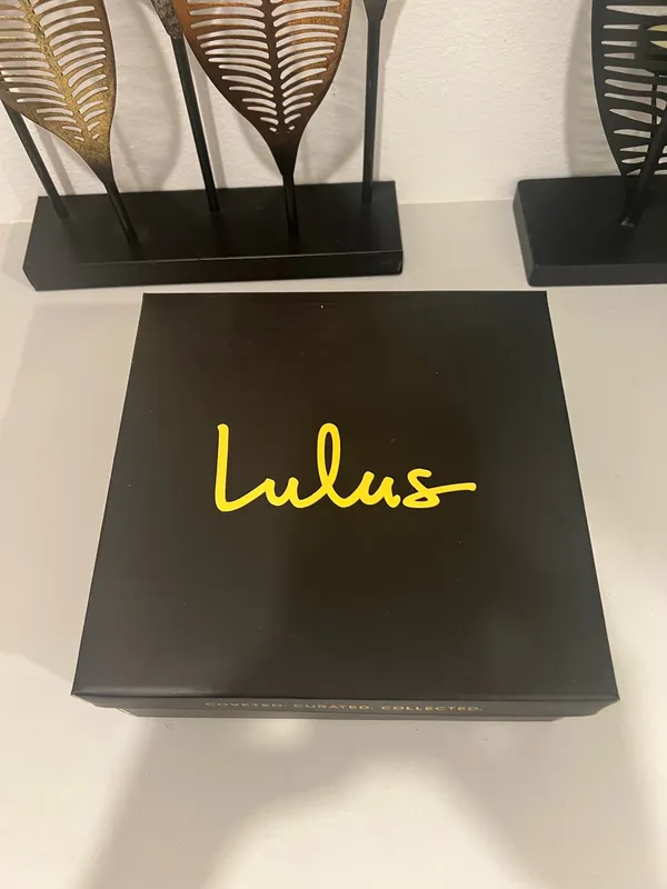 Elegant Iridescent Heels by Lulus Size 8.5 - Image 5