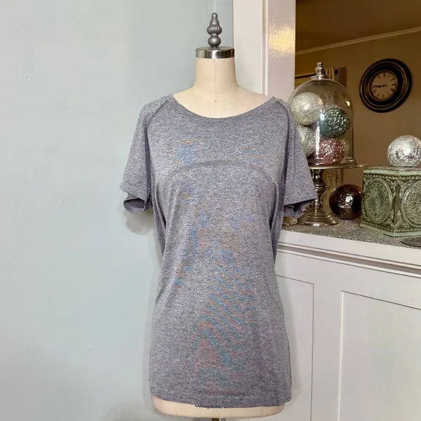 Lululemon Swiftly Tech 2.0 Short Sleeve Shirt Shirt Slate Gray Size 16 - Image 6