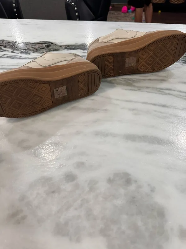 DV by Dolce Vita Sneakers - Image 3