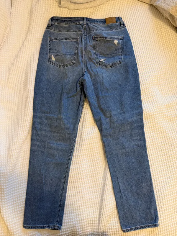American Eagle Jeans - Image 3