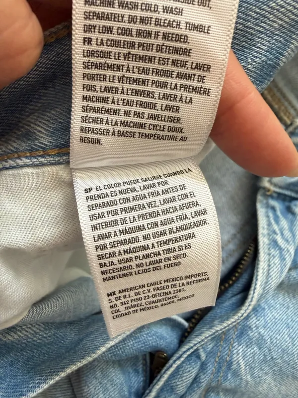 American Eagle Mom Jeans Ripped - Image 5