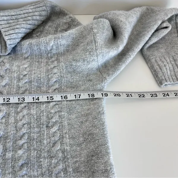 GAP Women's Forever Cozy‎ Cowl Neck Cable-Knit Sweater Heather Grey - Image 7
