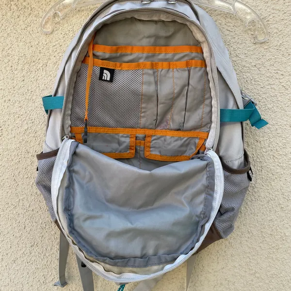 The North Face Isabella Grey Teal Backpack - Image 4