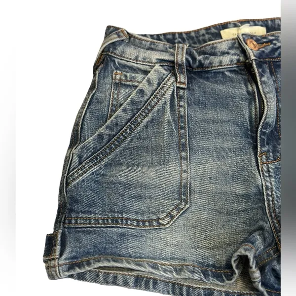 Cleo + Wolf Women’s Jeans Shorts Size 25 - Image 4
