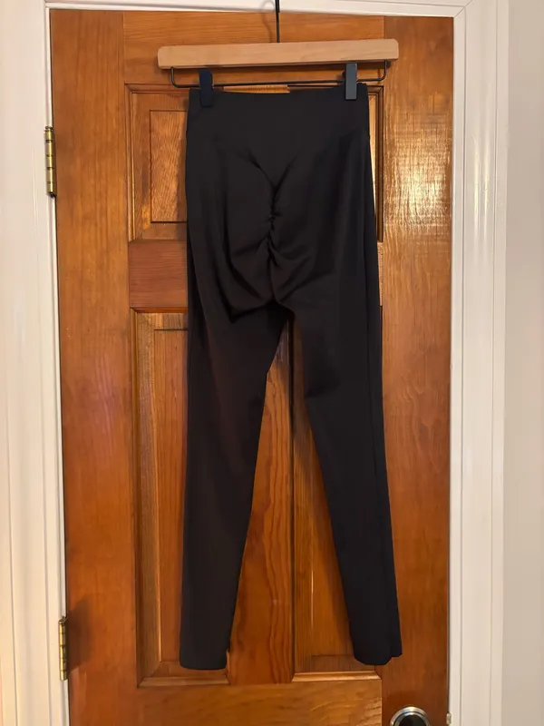 Gymshark Scrunch Butt Leggings - Image 3