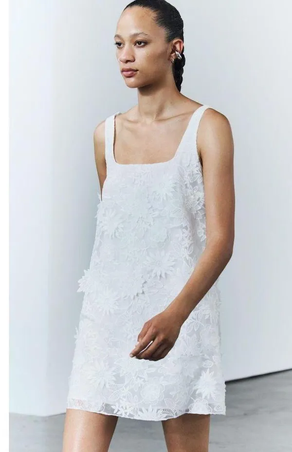 Zara Embroidered White Floral Dress Size Large NWT - Image 2