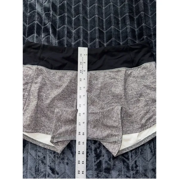 Lululemon Women's Run Time Shorts Athletic with Liner Black Gray Size 6 - Image 7