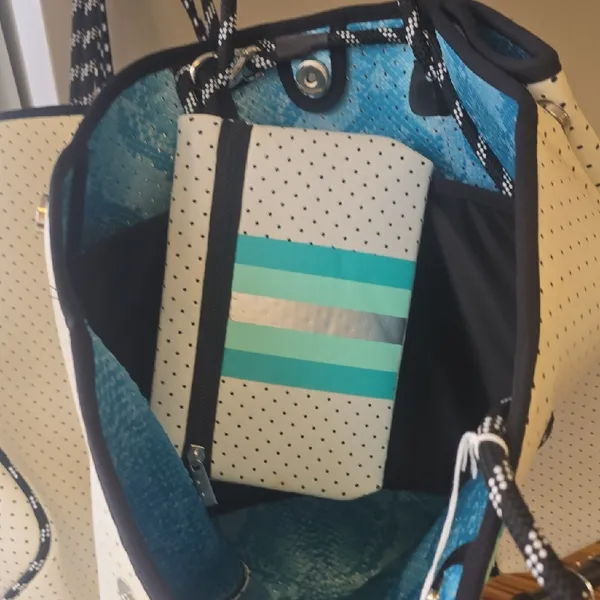 Stylish White Tote Bag with Blue Accents - Image 5
