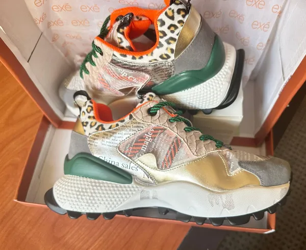 Shoes Size 6.5 - Image 3