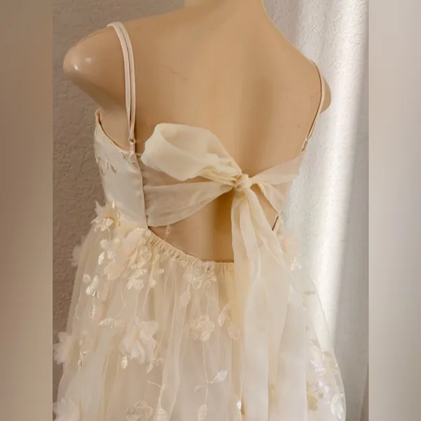 The Vintage Shop Cream Spaghetti Strap Floral Bridal Gown Size S - Image 9