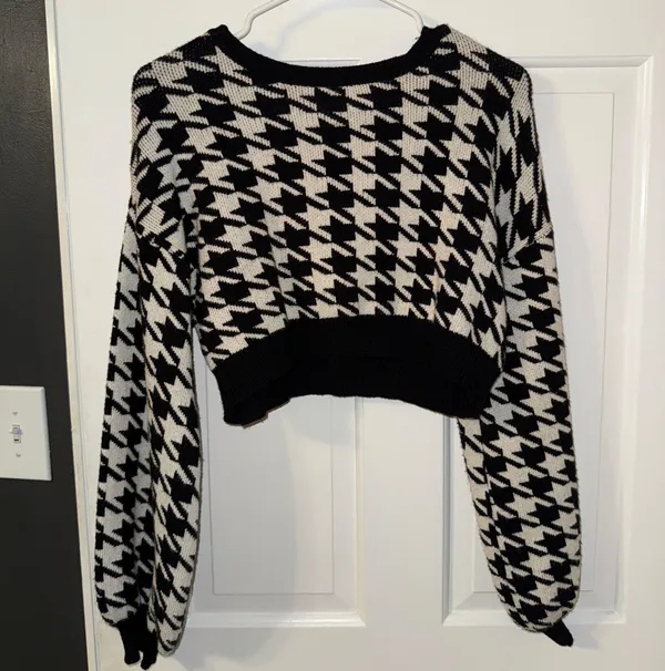 Sweater - Image 2