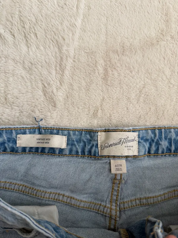 Universal Threads Shorts Denim High-Rise - Image 3