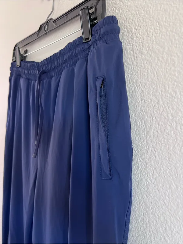 Fabletics Women's All Day Jogger Mid Rise Sweat Wicking Zip Pockets Deep Navy - Image 2