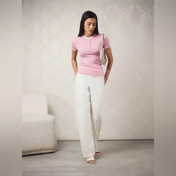 $115 NWT LICHI HIGH RISE WESTERN FLARE JEANS, white 28 - Image 3