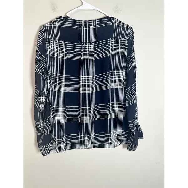 Banana Republic Navy‎ Blue Windowpane Plaid Roll Tab Henley Blouse XS 970424 - Image 5