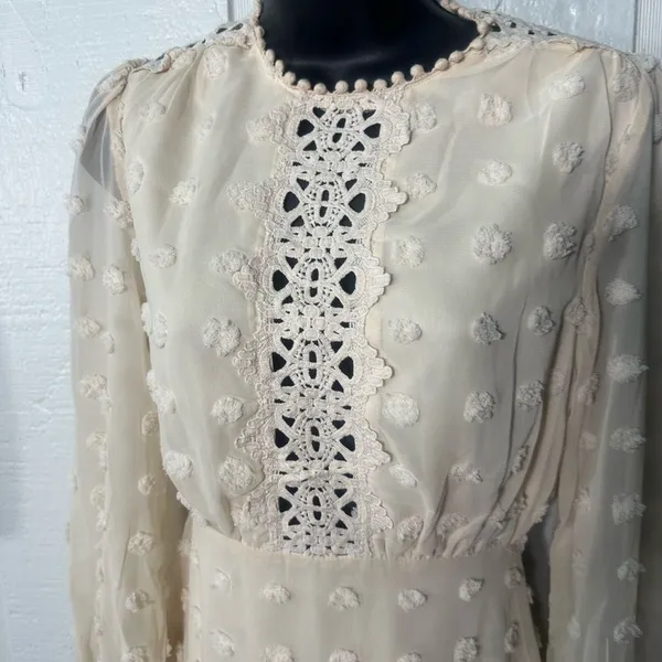 Lulus Beige Long Sleeve Dress Size XXS EUC - Image 4