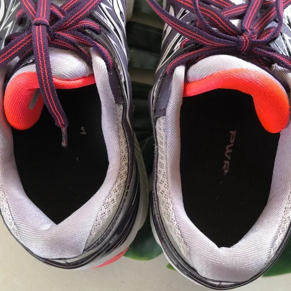Saucony PwrGRID 8mm Offset Hurricane Running Shoe - Image 7