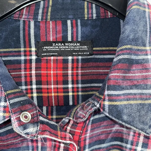 Zara plaid distressed button down shirt size medium - Image 3