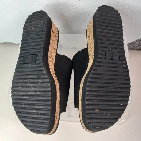 Black Platform Sandals Size 9.5 - Image 4