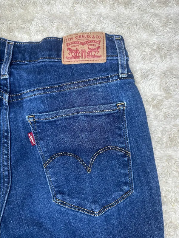 Levi's 724 High Rise Straight medium wash stretch denim jeans Size 28x30 - Image 7