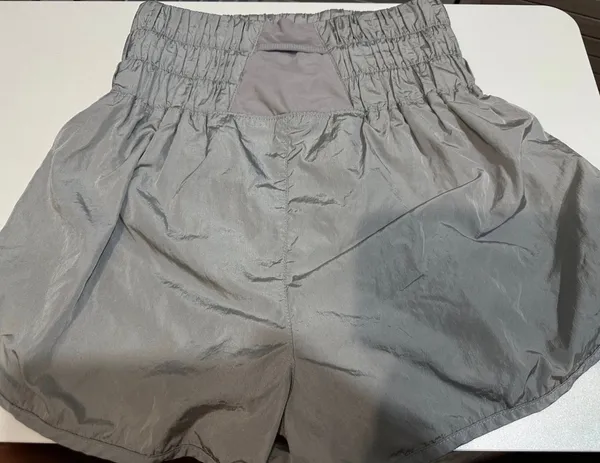 Size M Free People gray athletic shorts - Image 4