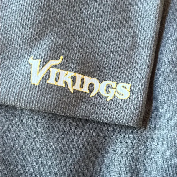 National Football League Minnesota Vikings Gray Scarf with beanie and hidden pocket NWT unisex - Image 5