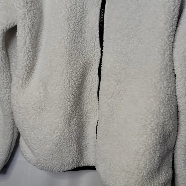 PINK - Victoria's Secret Limited Edition white teddy zip up no hood jacket sz Medium - Image 2