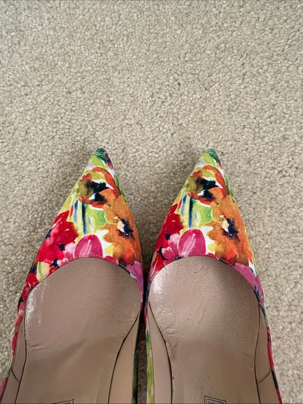 Manolo Blahnik BB Pumps Heels Women’s 39.5 9.5 Floral Stiletto Pink Red Satin - Image 8