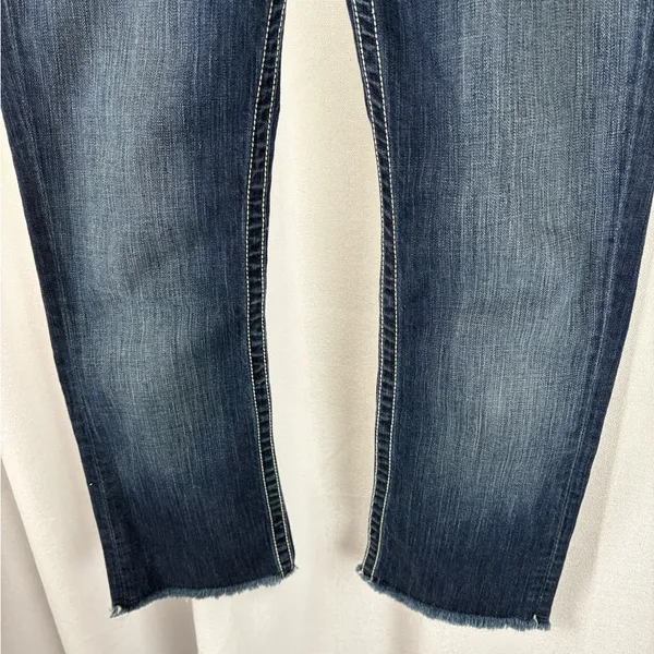 Women’s BKE STELLA Cropped Raw Hem Jeans‎ Sz 27 Fade Whisking Low Rise EUC - Image 3
