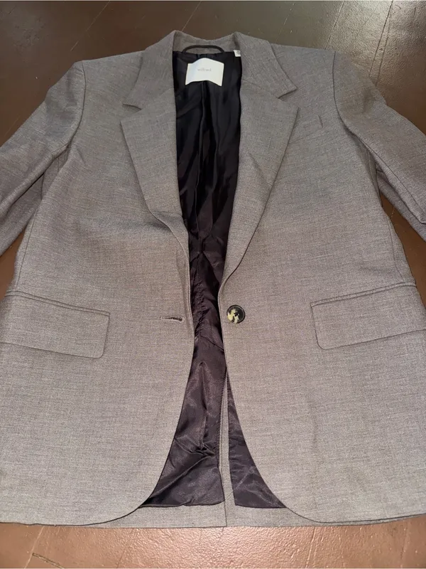 Aritzia Wilfred Grey Blazer - Image 3