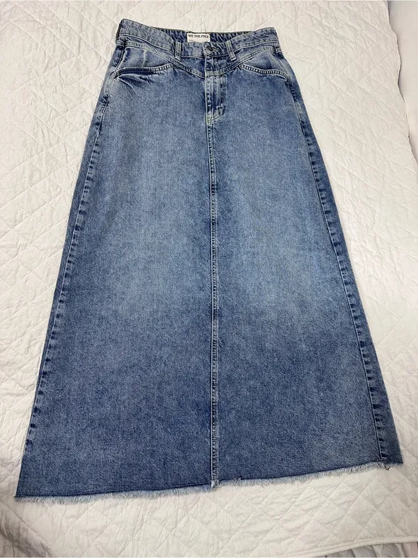 We The Free ( Free people)High-Waist Long Denim Skirt in Blue size 6 - Image 6