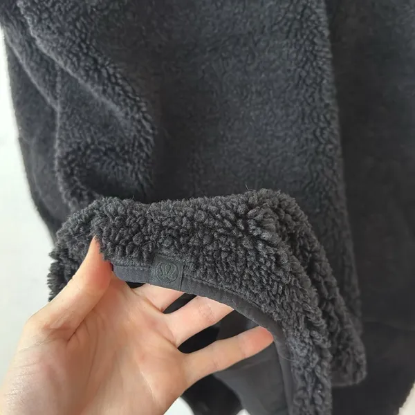 Lululemon 14 Collarless Textured Fleece Full Zip in Black - Image 13