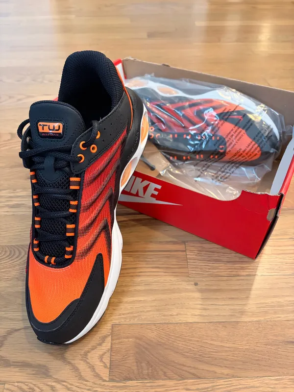 Nike Air Max TW SE sneakers - Image 2