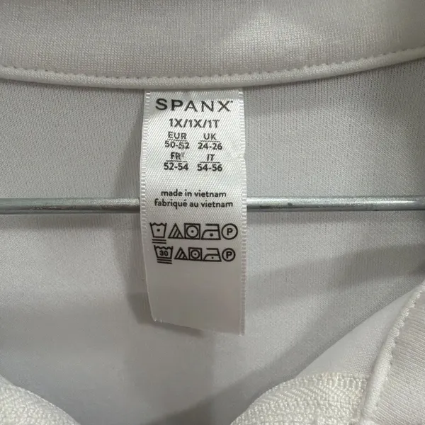 SPANX AirEssentials® Half Zip Powder White Size 1X - Image 4
