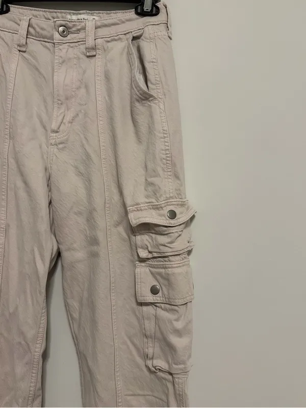 Abercrombie & Fitch Light Beige Wide Leg Cargo Jeans - Image 2