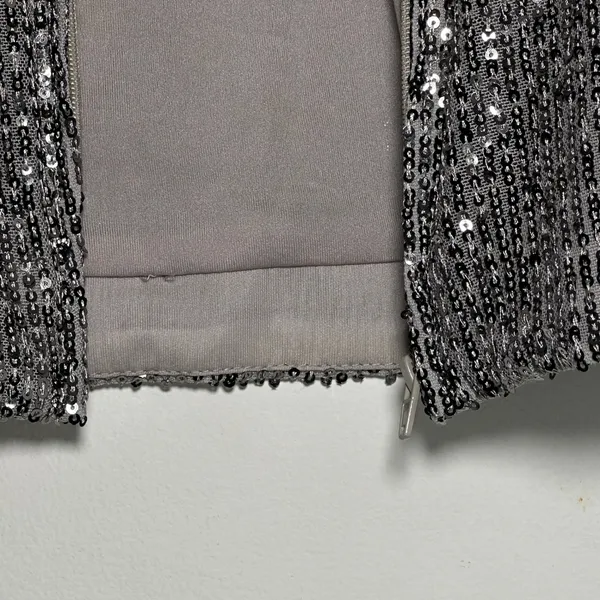 HM Silver Sequin Crop Top High Neck Sleeveless Back Zip Party Tank Large‎ - Image 7