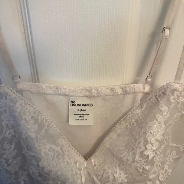 No Boundaries White Lace Cami Tank Top  - Image 3