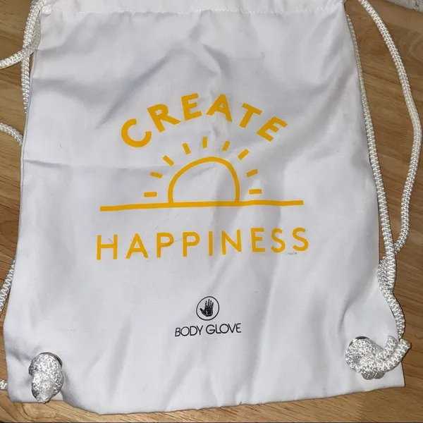 Body Glove White Drawstring Backpack Create Happiness Cinch Gym Beach Travel‎ - Image 2