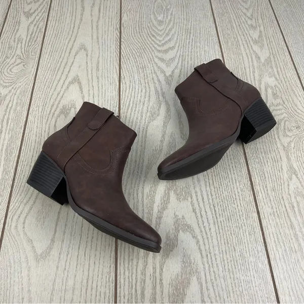 Style & Co Women's Perriee Western Ankle Booties 7.5M Chocolate Brown Smooth $80 - Image 3