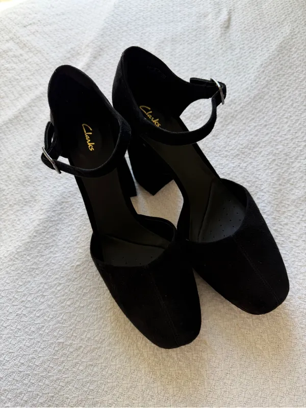 Clarks Sheer 100 Strap Pump Mary Jane Platform Shoes 10 Black Suede NEW - Image 4