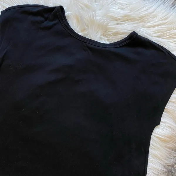Old Navy Split back active top - Image 6