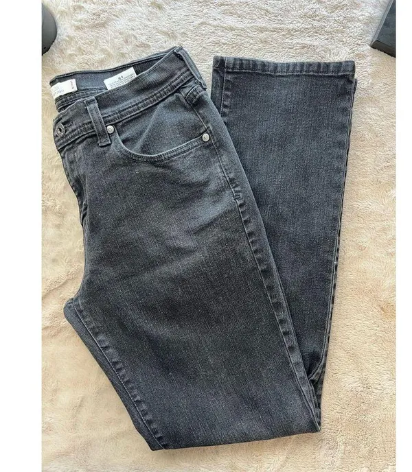 Levi's Women's 505 Straight Leg Jeans Black Denim Standard Size 8 - Image 9