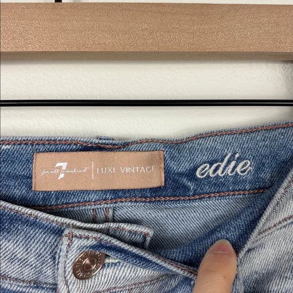 7 For All Mankind Edie Jeans Luxe Vintage Women’s Size 29 Stretch Light Wash - Image 4